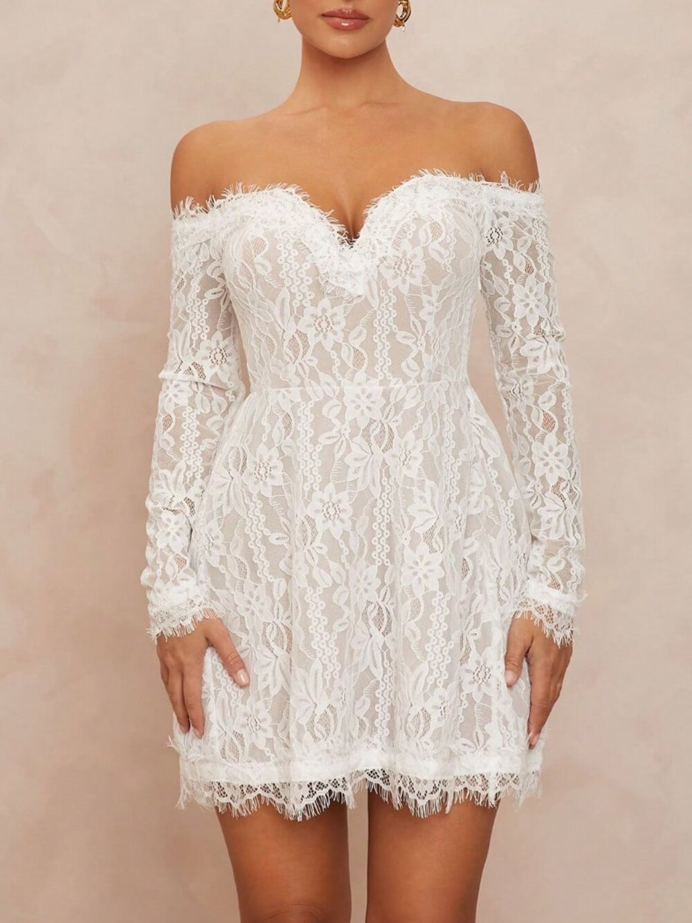 White Elegant Women's Slim Fit Off The Shoulder Mini Dress